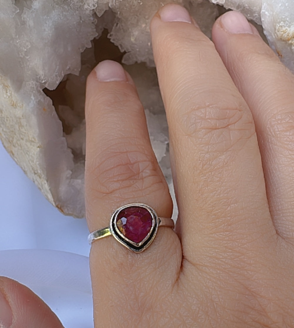 Rubi Boho Ring Size 8 - Belo Jewelry