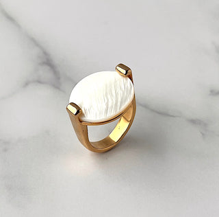 mother of pearl gemstone ring